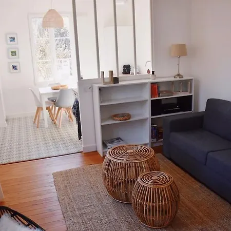 Maison De De Charmes Au Bord De La Дом отдыха *