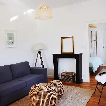 Дом отдыха Maison De De Charmes Au Bord De La