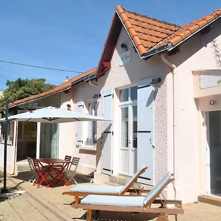 Nyaraló Maison De De Charmes Au Bord De La Saint-Brévin-les-Pins