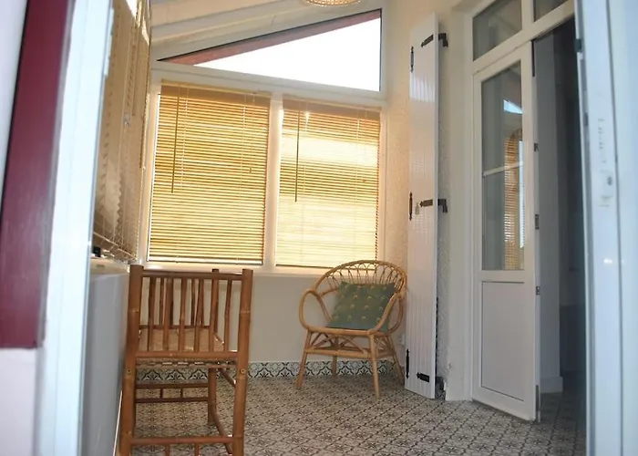 Maison De De Charmes Au Bord De La بيت للعطل *